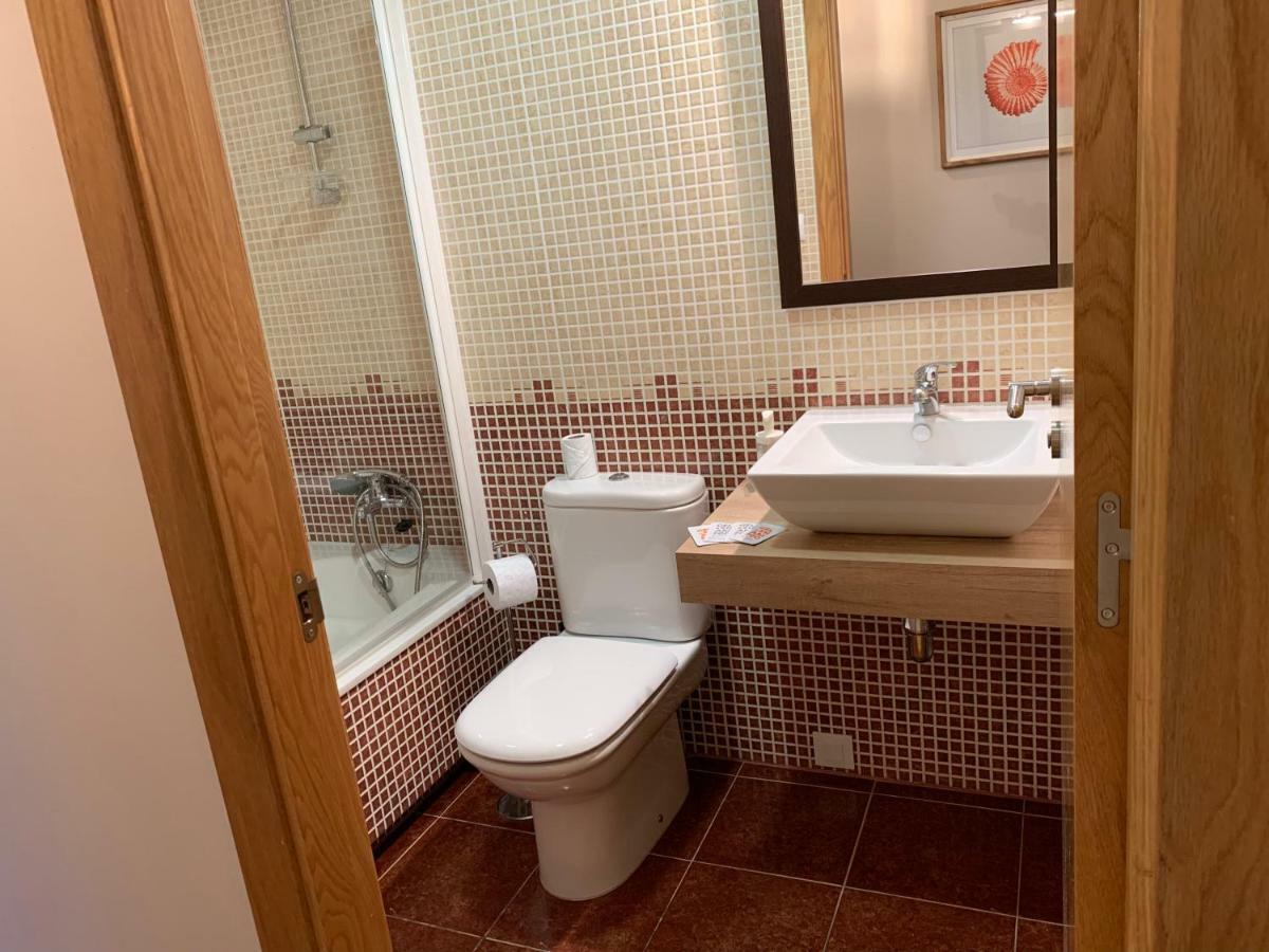 Apartamento Slg Apartment Caldas De Reis Luaran gambar
